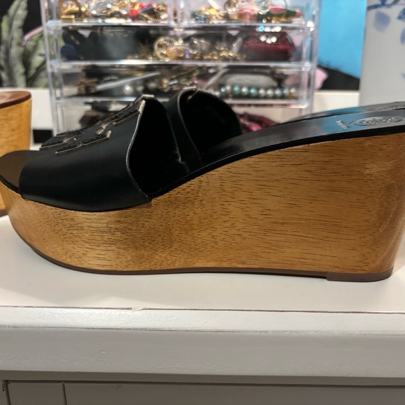 Tory Burch Ines Wedge size 8 - Picture 5 of 6